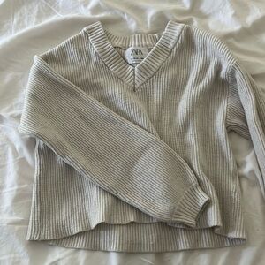 ZARA V neck sweater